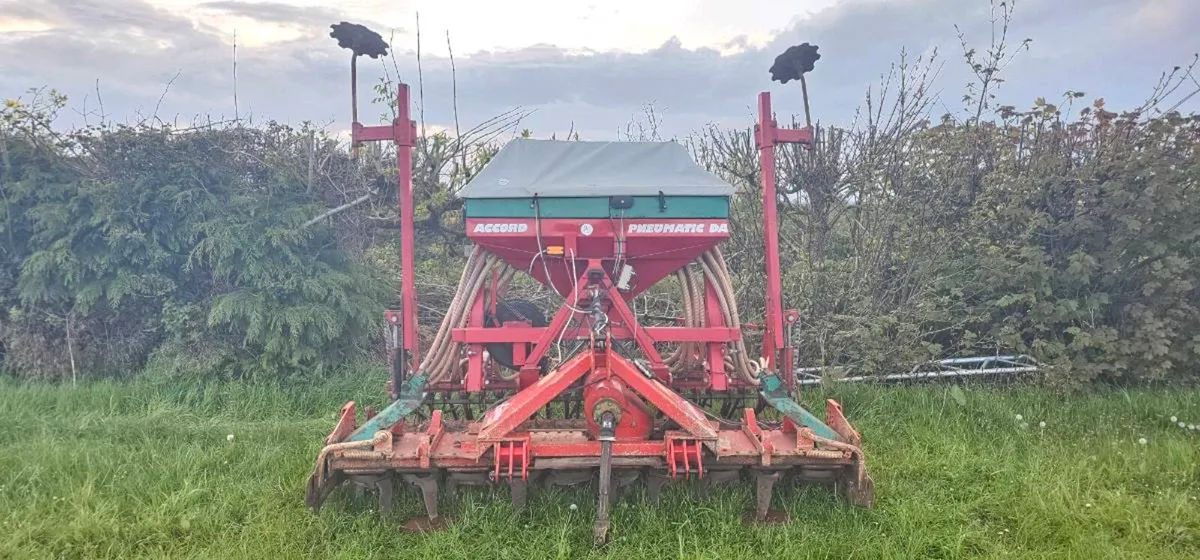 Kuhn/Accord one pass - Image 1