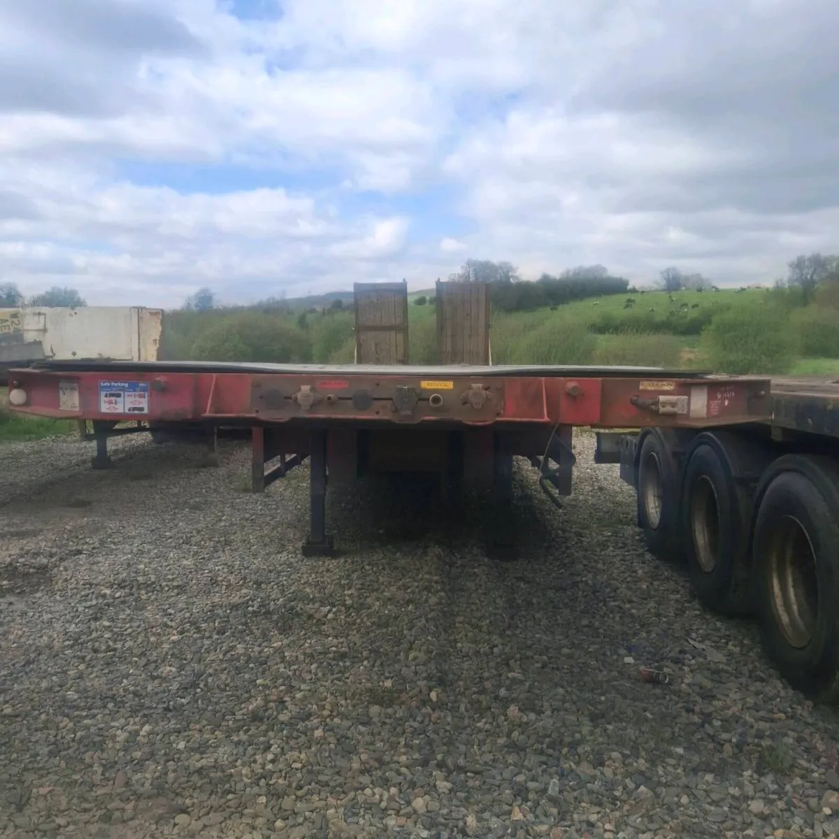 King GTS44 low loader - Image 4