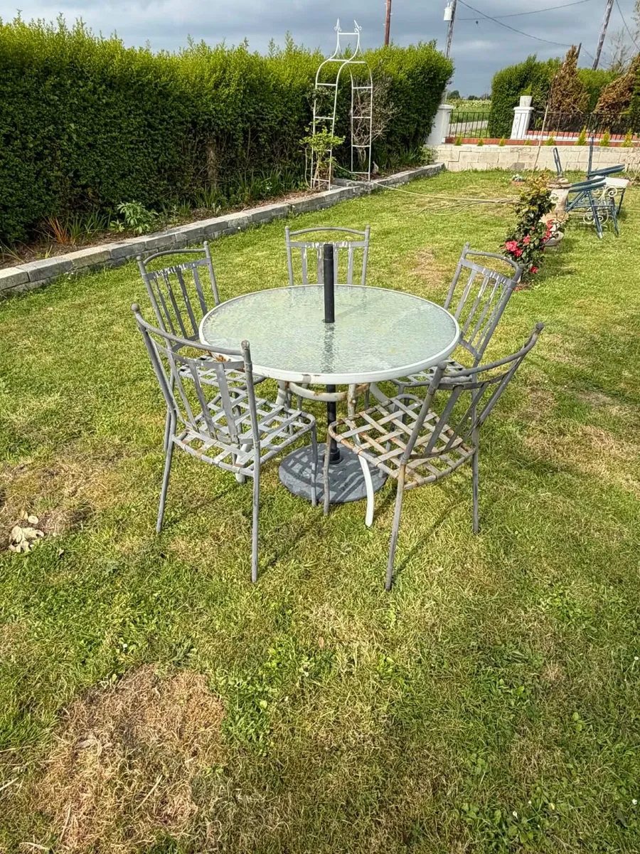 Garden table and chair - Image 4