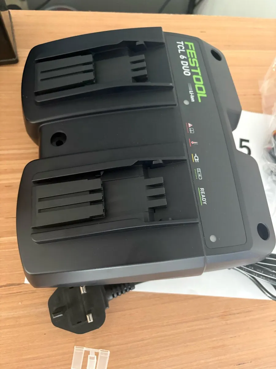 Festool tcl6 charger - Image 1