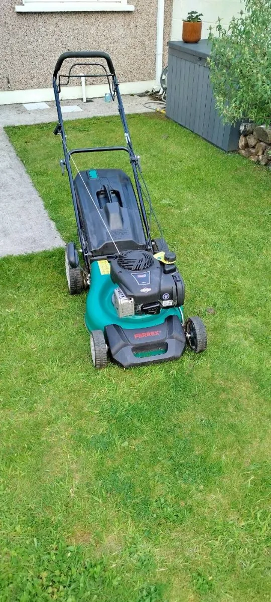 Ferrex 125cc petrol lawnmowe - Image 1