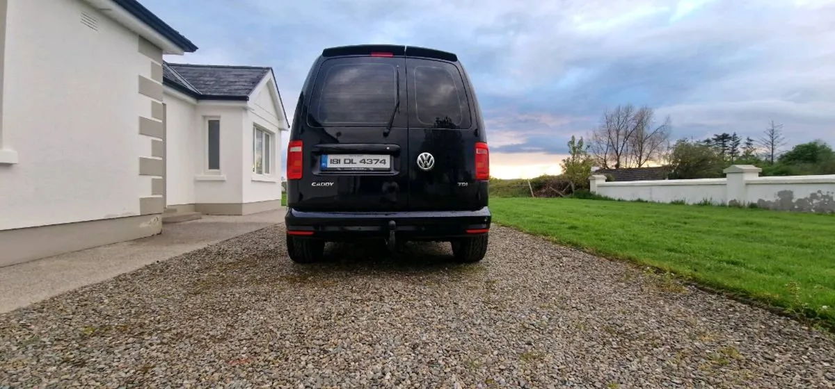 Vw Caddy Highline 2018 - Image 1