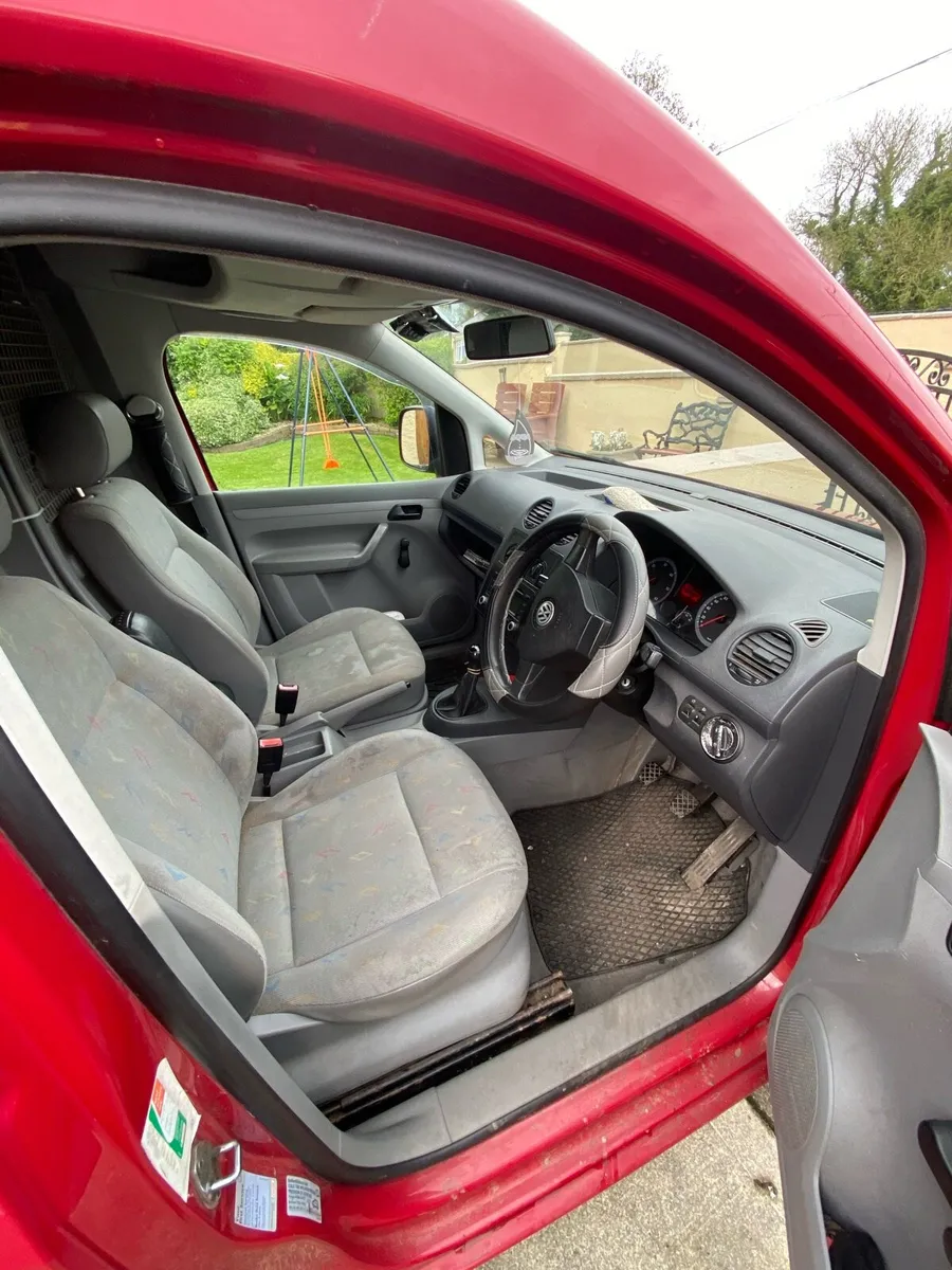 Volkswagen caddy - Image 3