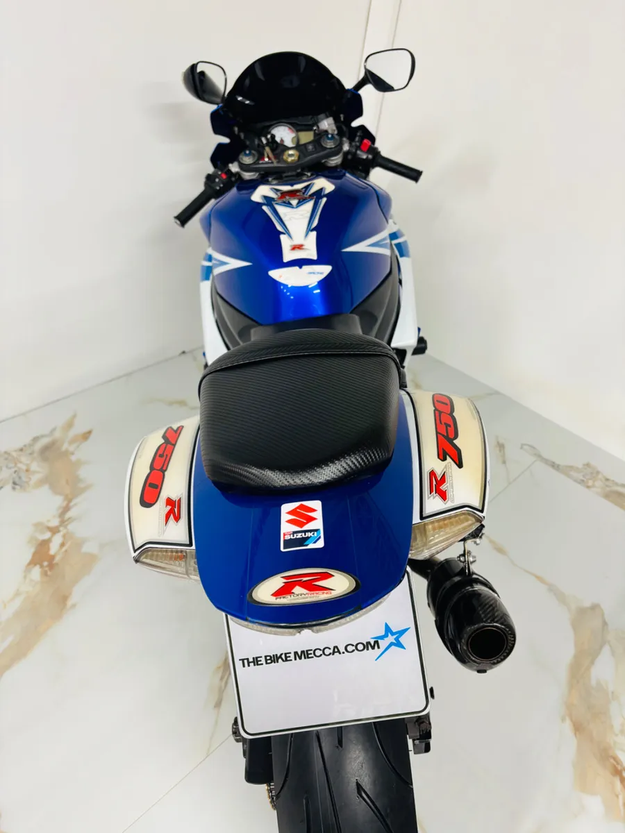 Suzuki GSX-R  750 k7 2007 - Image 3