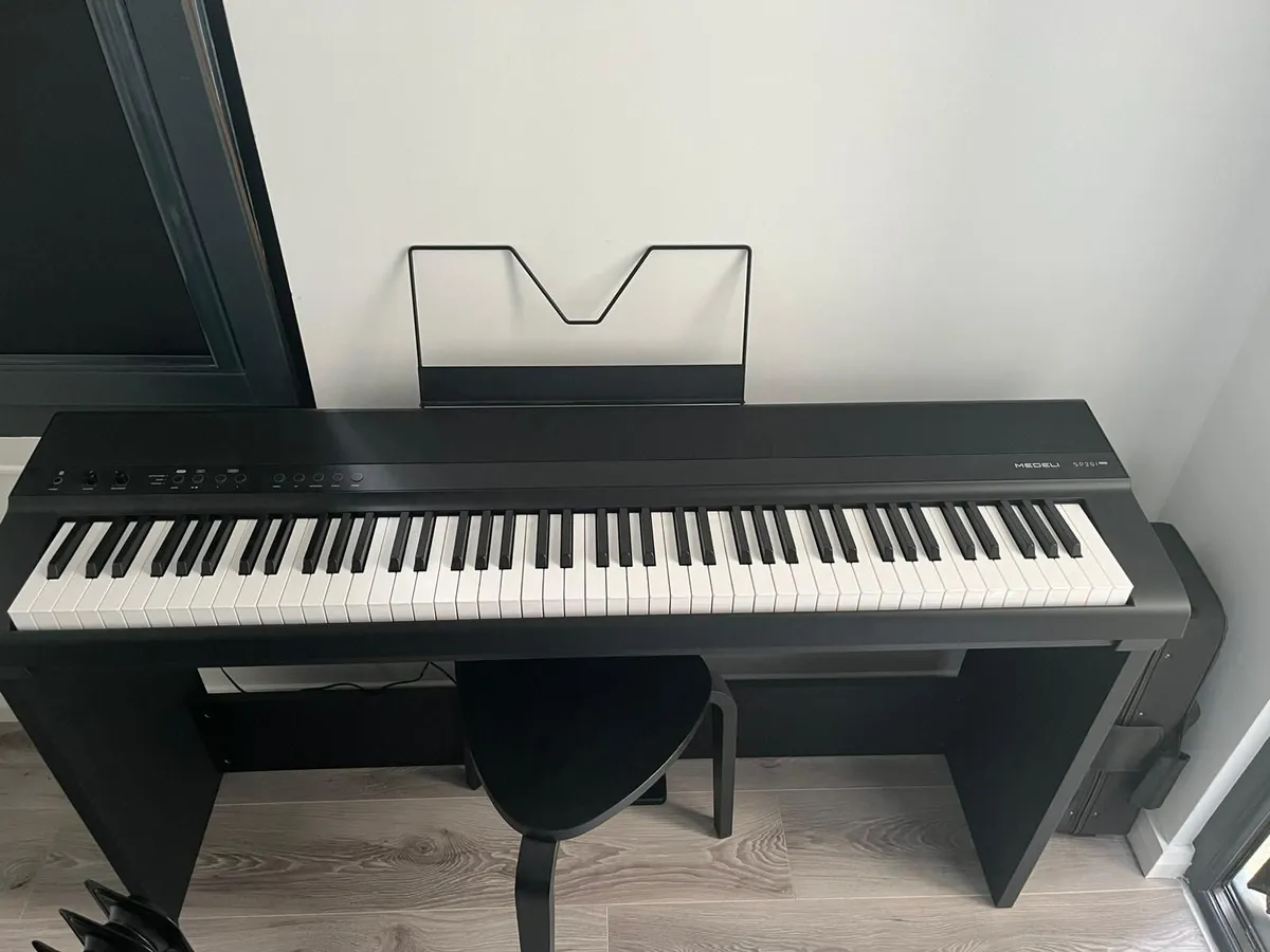 Digital Piano Medeli SP201 - Image 1