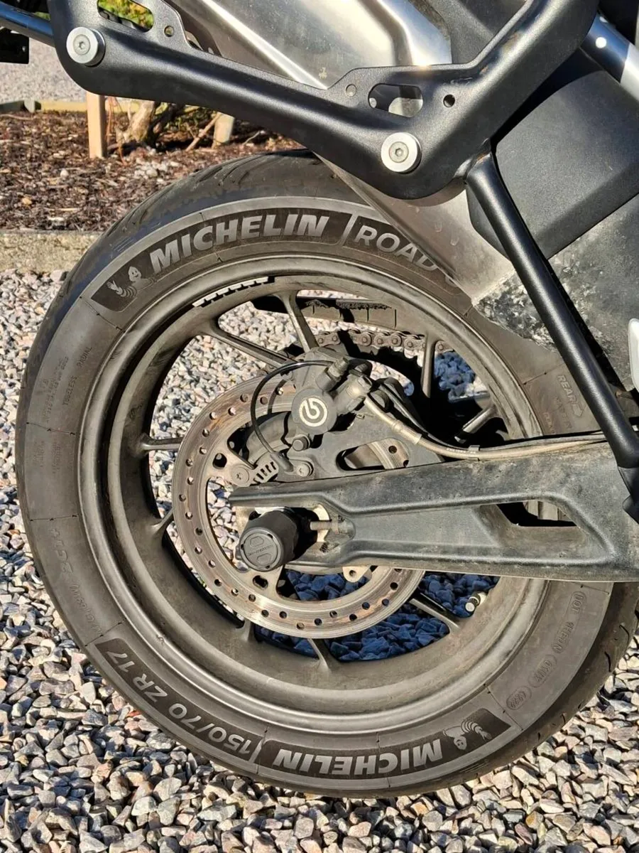 Triumph Tiger 900 GT pro - Image 4
