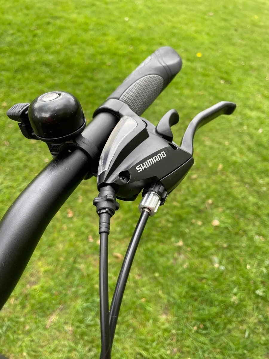 Hybrid bike - Image 4