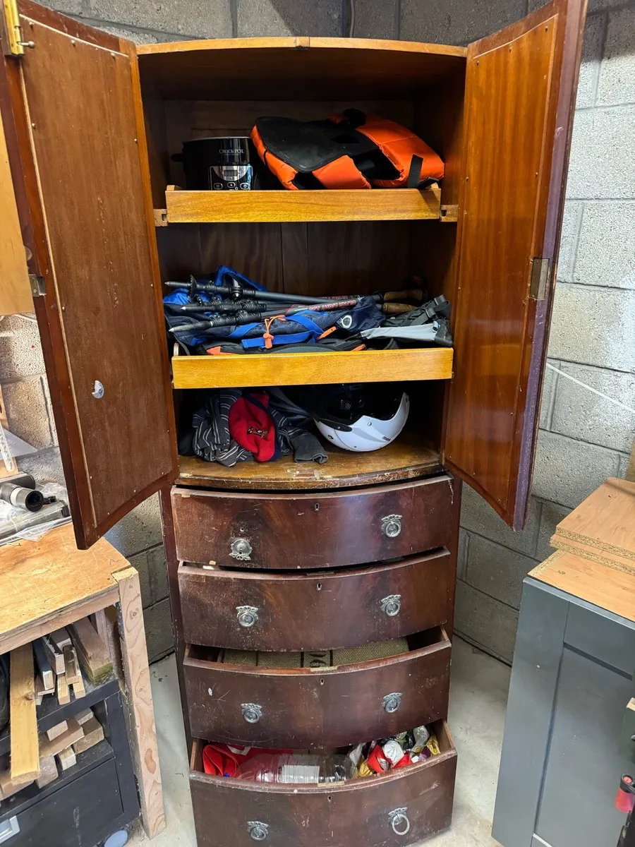Antique cupboard - Image 2