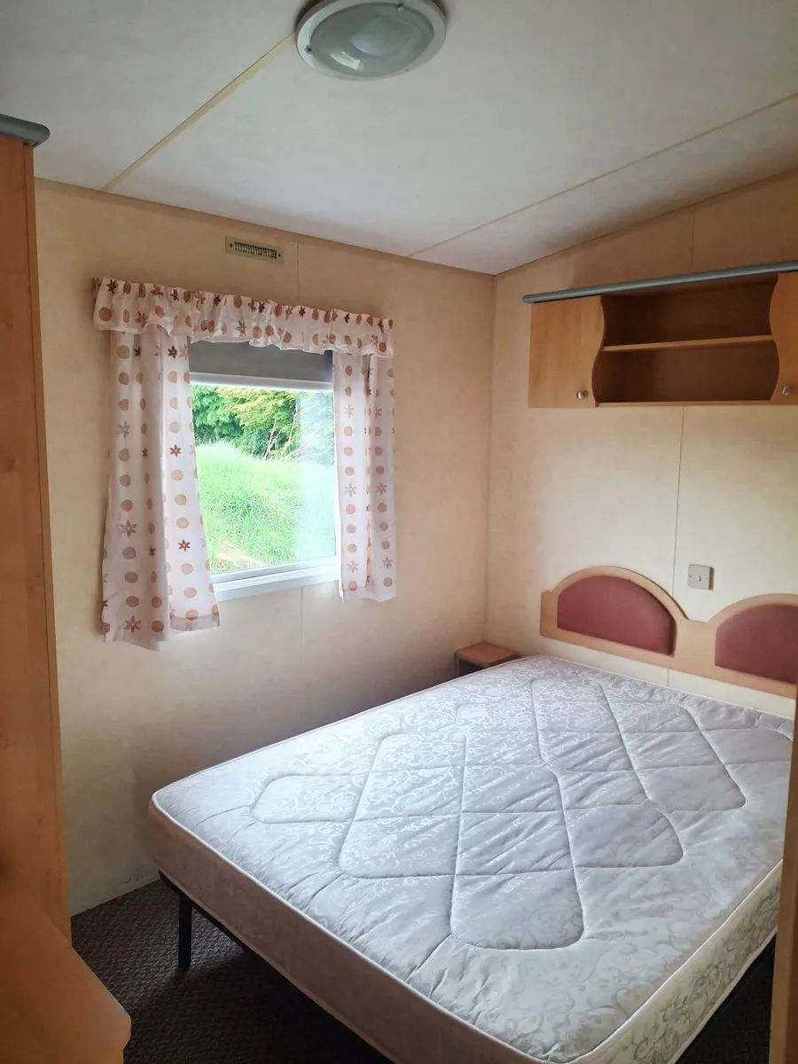 Mobile Home - Image 4