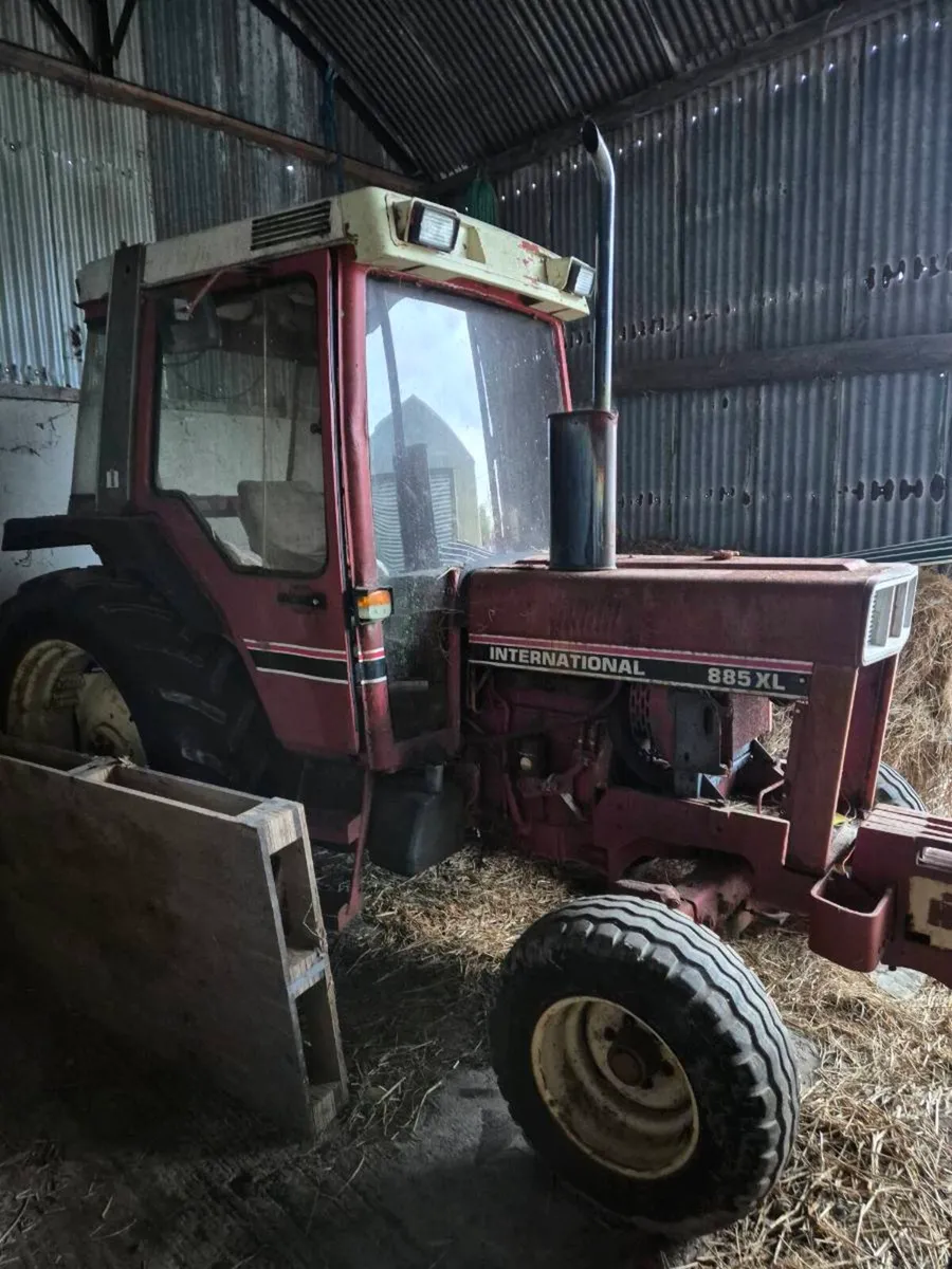 885XL - Image 1