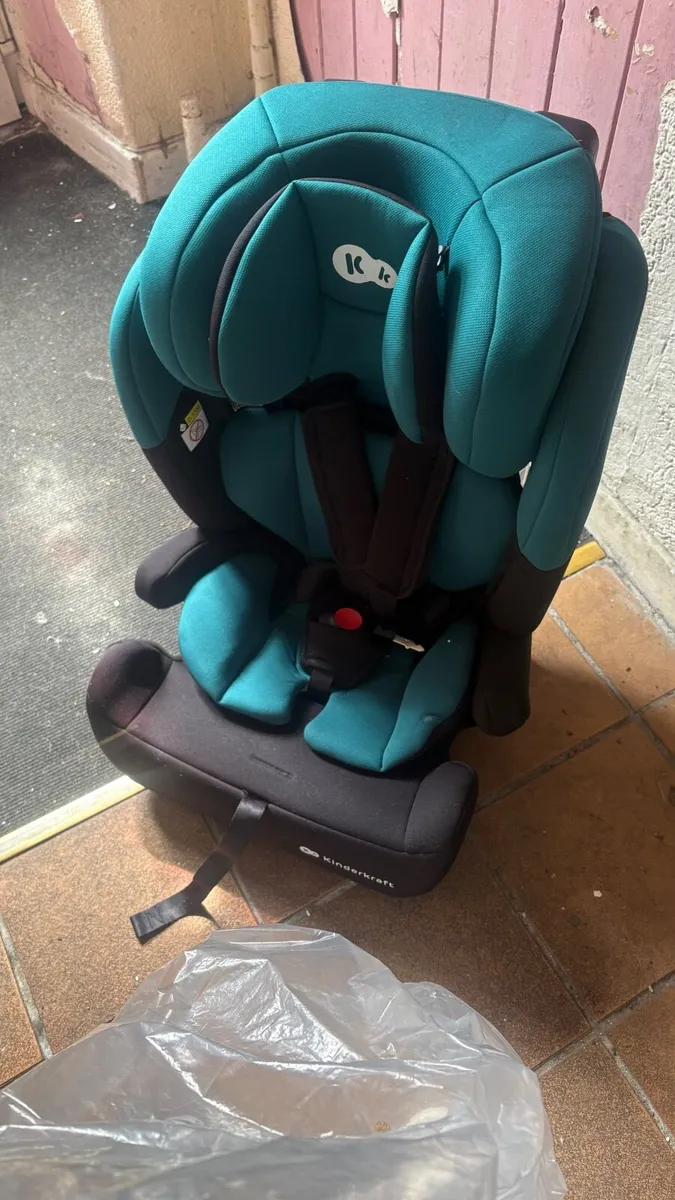 Car seat - Image 1