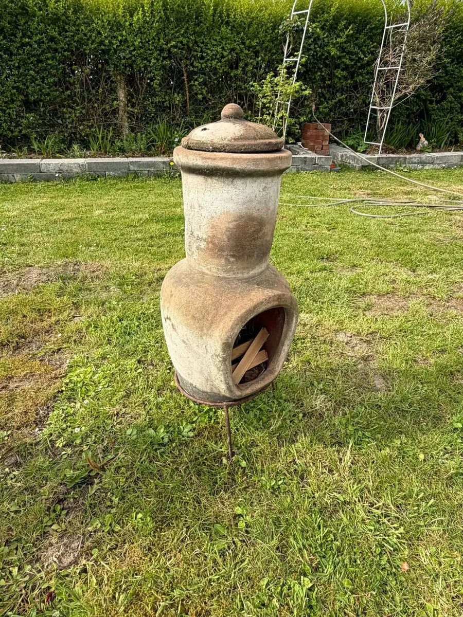 Clay fire chimney garden & patio. - Image 2