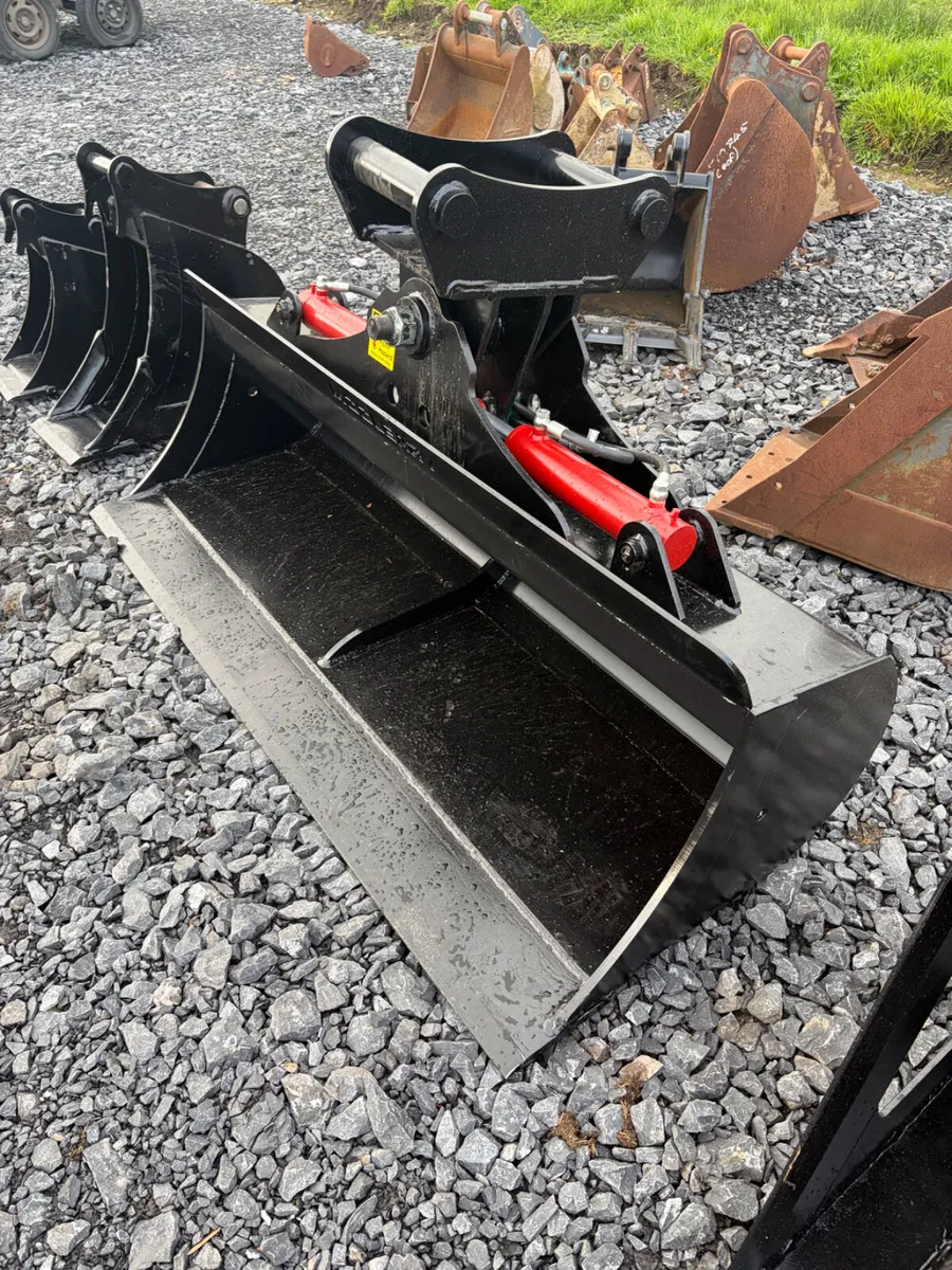 Unused McCleary 65mm pin 6ft tilt bucket - Image 4