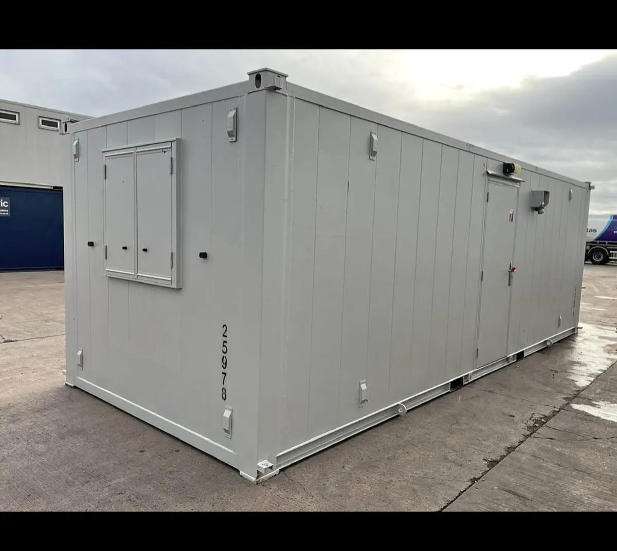 Sleeper cabin - Image 1