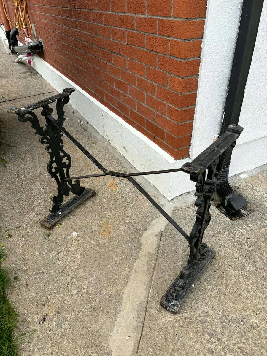 Cast iron garden table base - Image 2