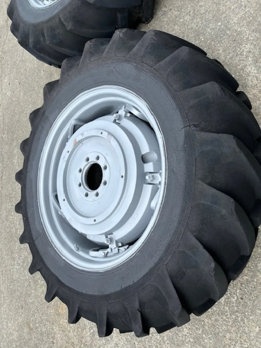 MF Weighted Wheels 16.9 x 34 - Image 4