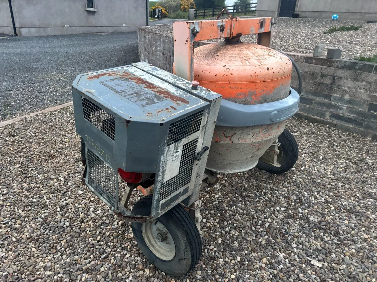 Belle Altrad Single Axle Petrol Mixer - Image 2