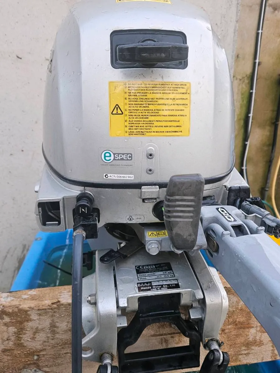Honda 8hp outboard long shaft - Image 4