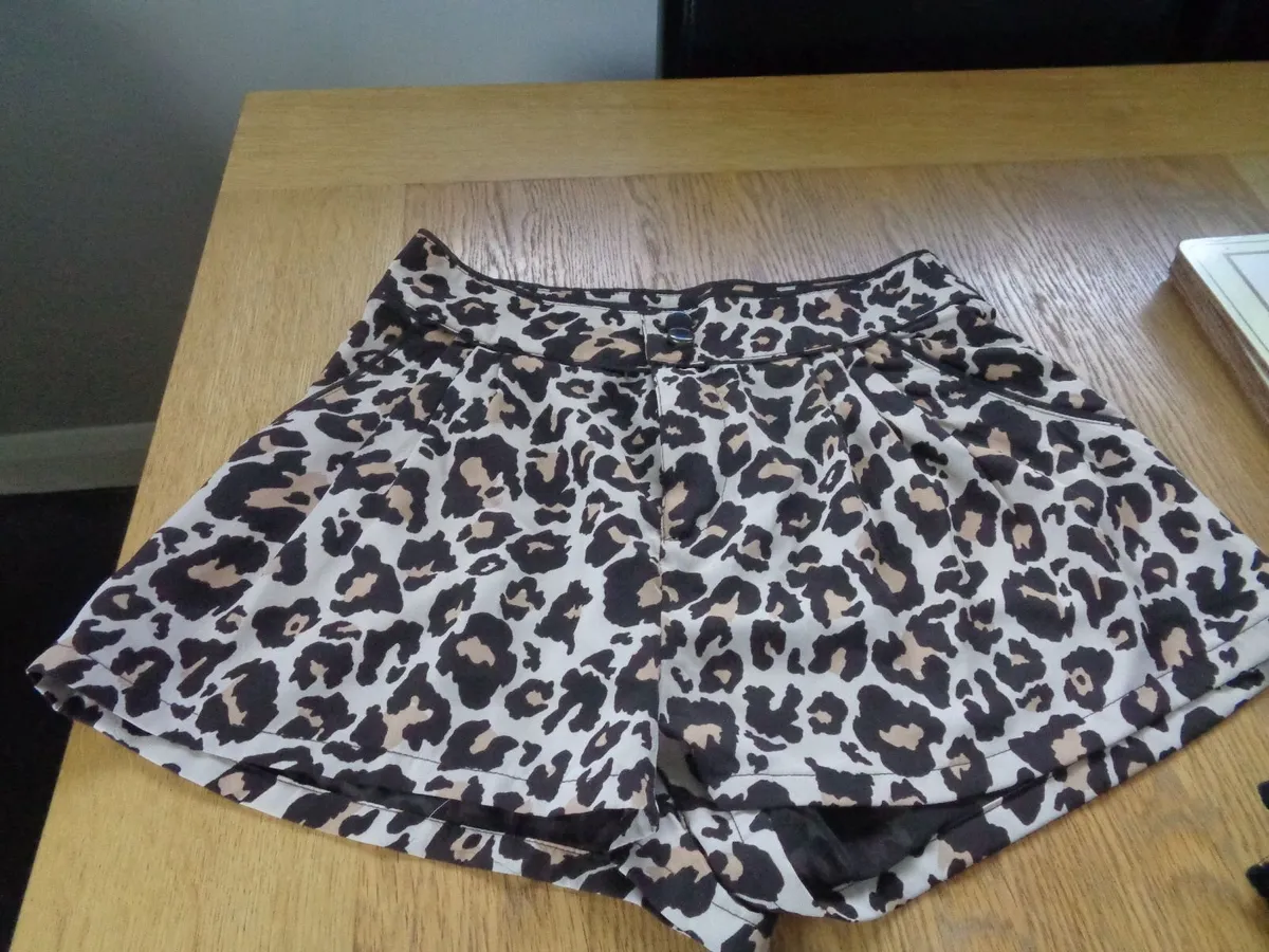 H&M Ladies Shorts for Sale - Image 1