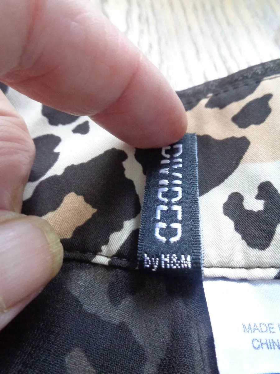 H&M Ladies Shorts for Sale - Image 4