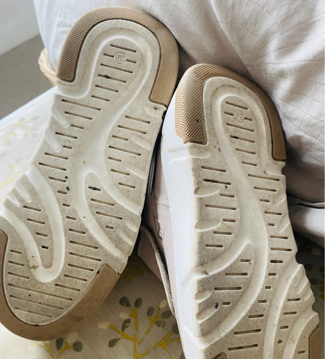 Shoes - Image 2