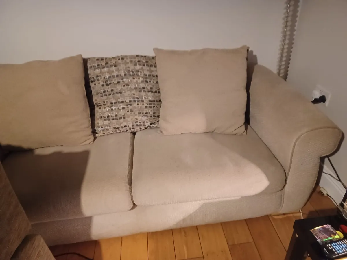 Two couches - Image 4