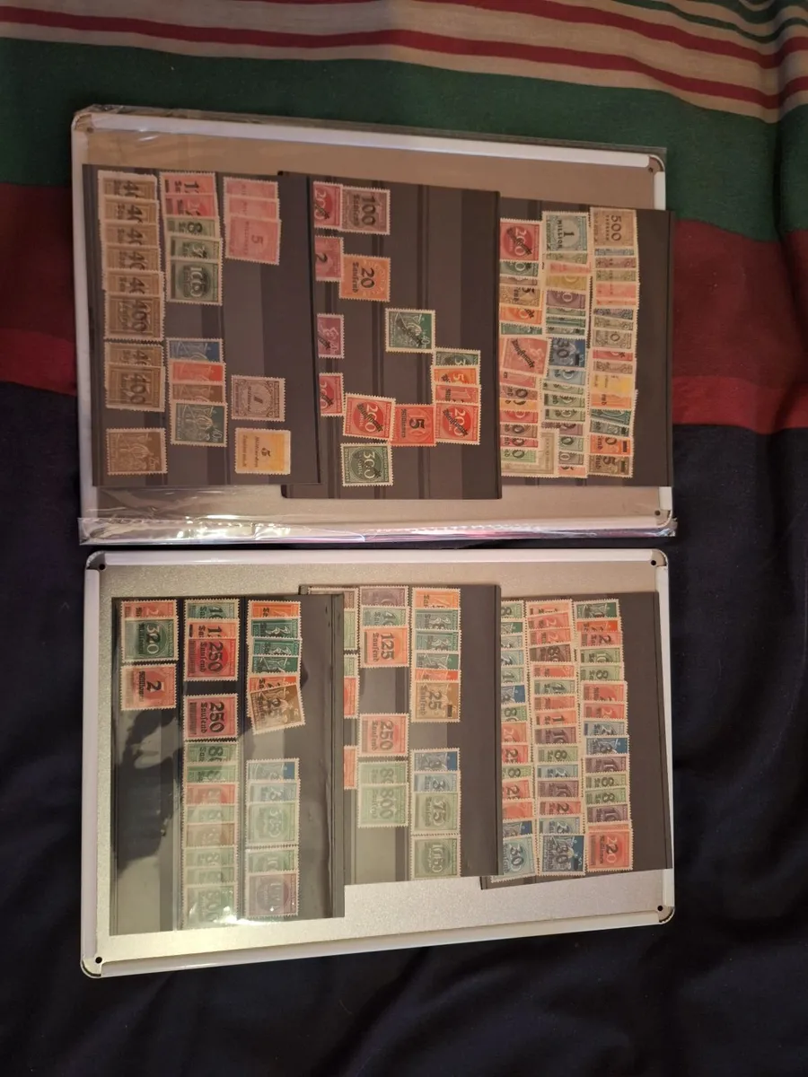 Large selection of Weimar Germany stamps - Image 1