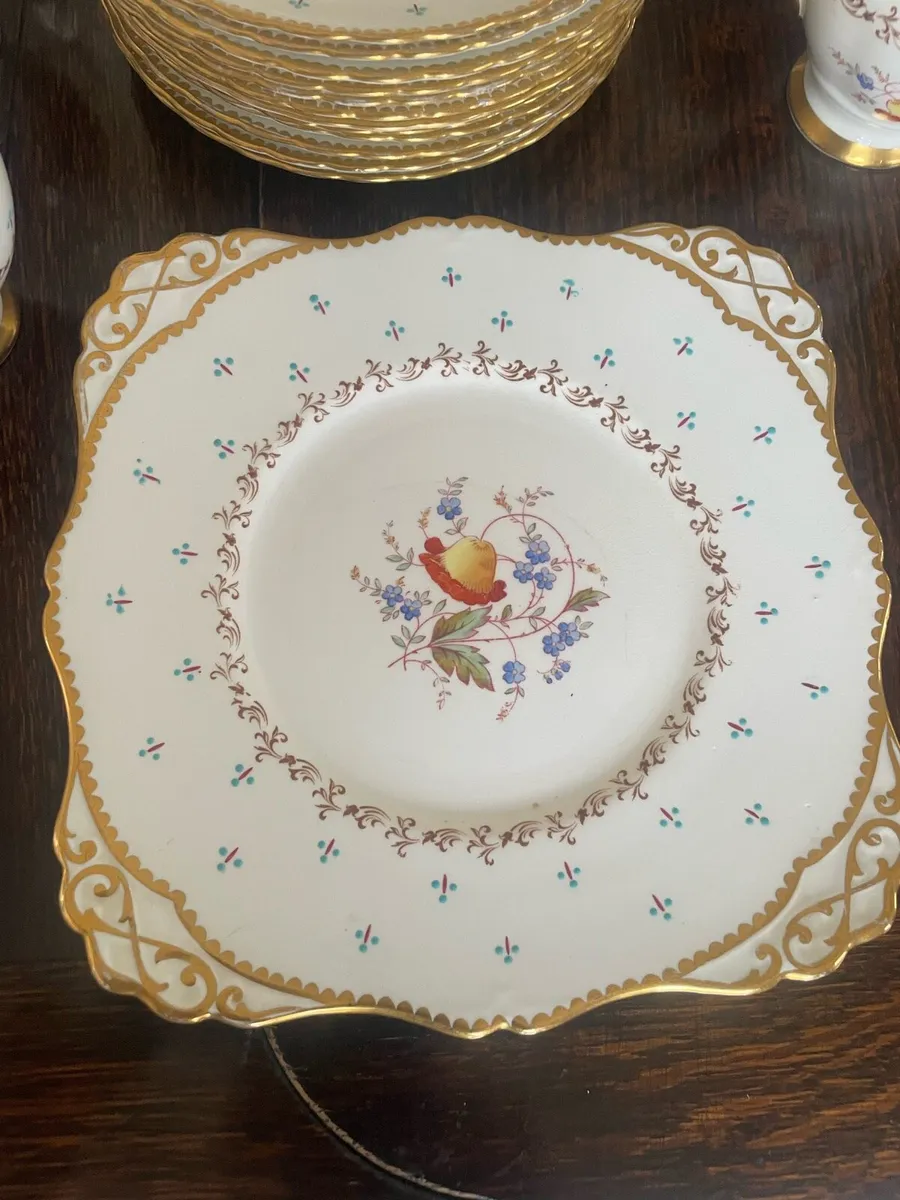 Vintage Tuscan Fine Bone Tea Set - 12 settings - Image 2