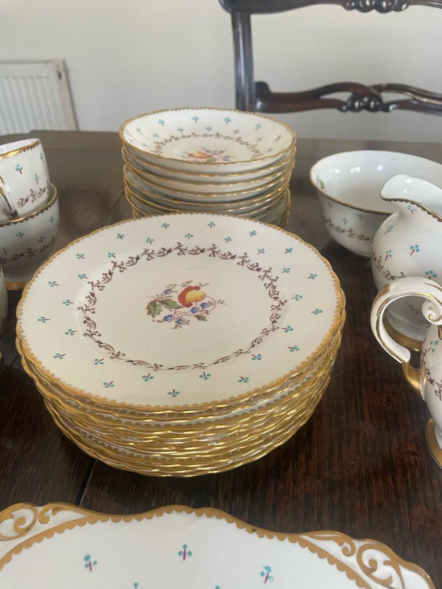 Vintage Tuscan Fine Bone Tea Set - 12 settings - Image 3