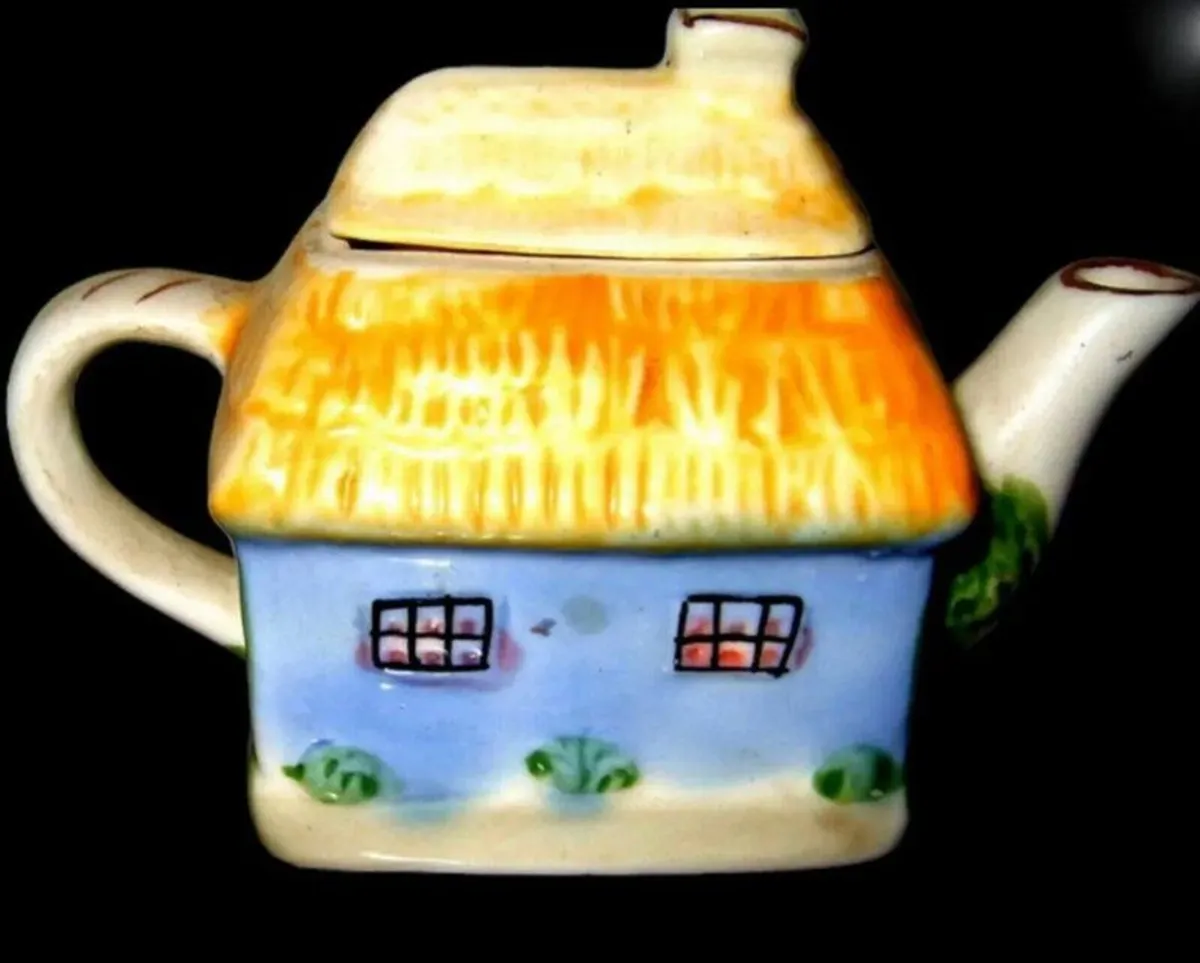 "The Cottages" Vintage Teapot Collection - Image 1