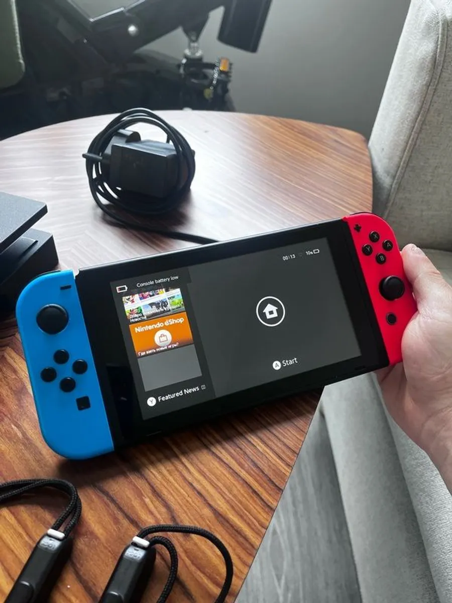 Nintendo Switch + Game - Image 3