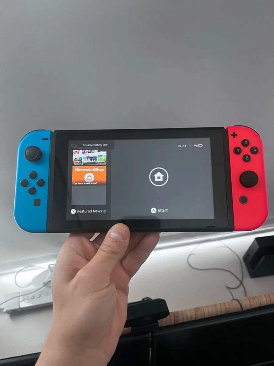 Nintendo Switch + Game - Image 4