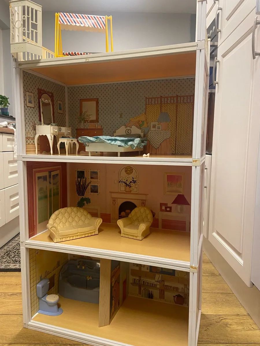 Sindy Doll House - Image 1