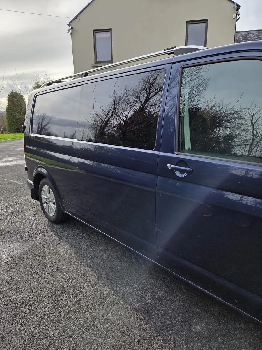 VW Transporter Automatic 2ltr 140BHP 6 seater - Image 4