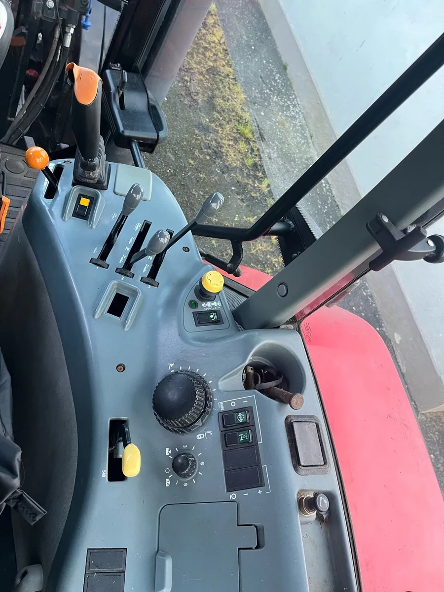 McCormick MTX 120 with loader - Image 3