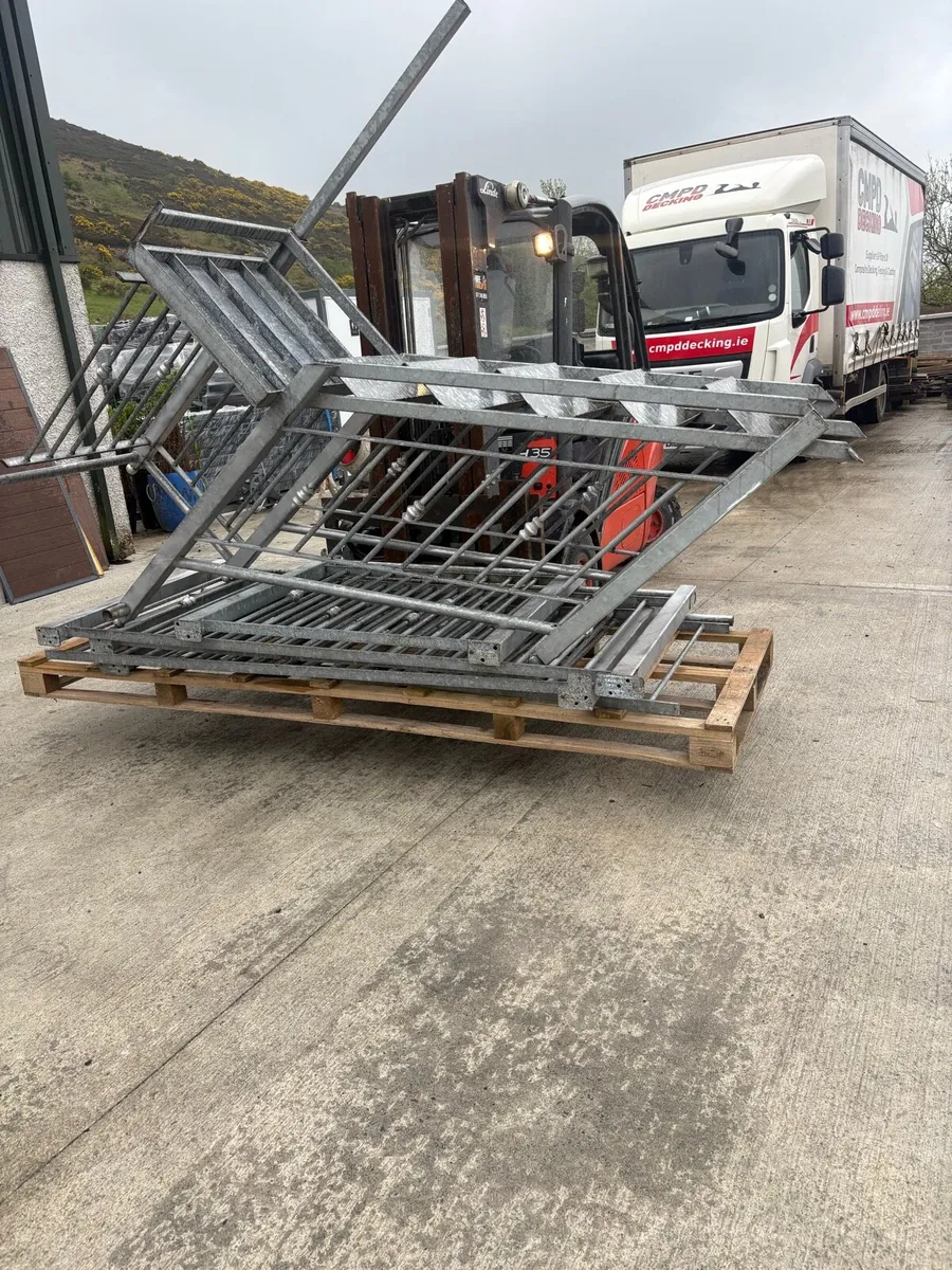 Steel stairs - Image 2