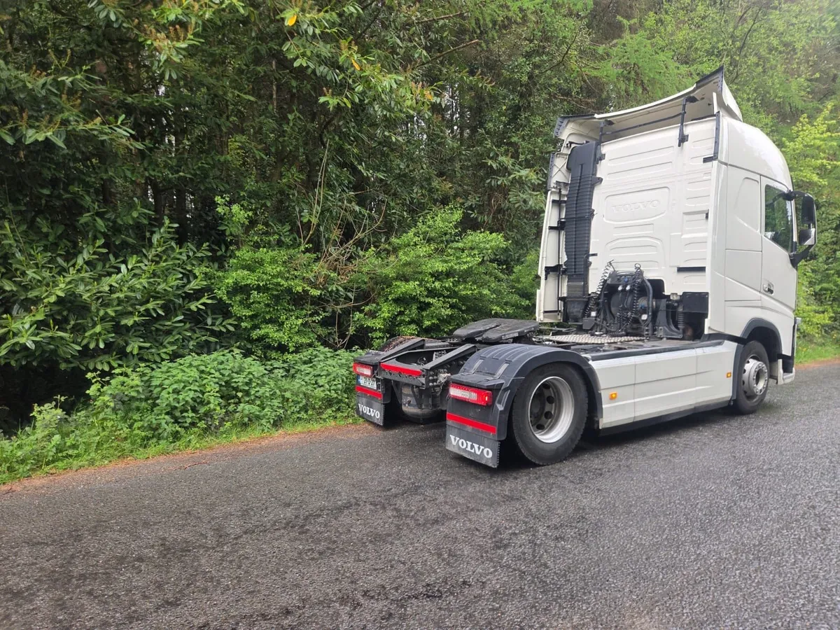 Truck - Image 4