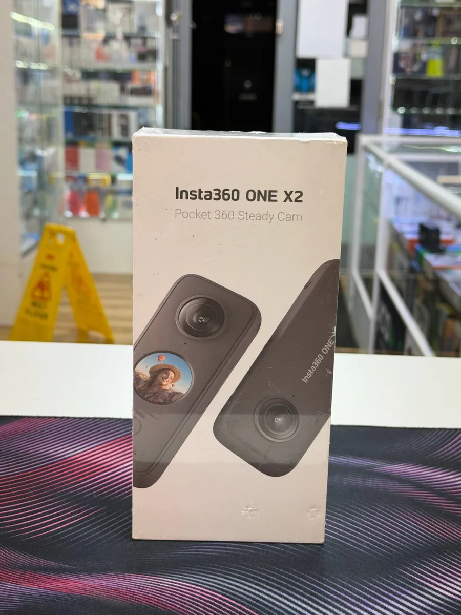 Insta360 One X2 Sport camera amera camera camera