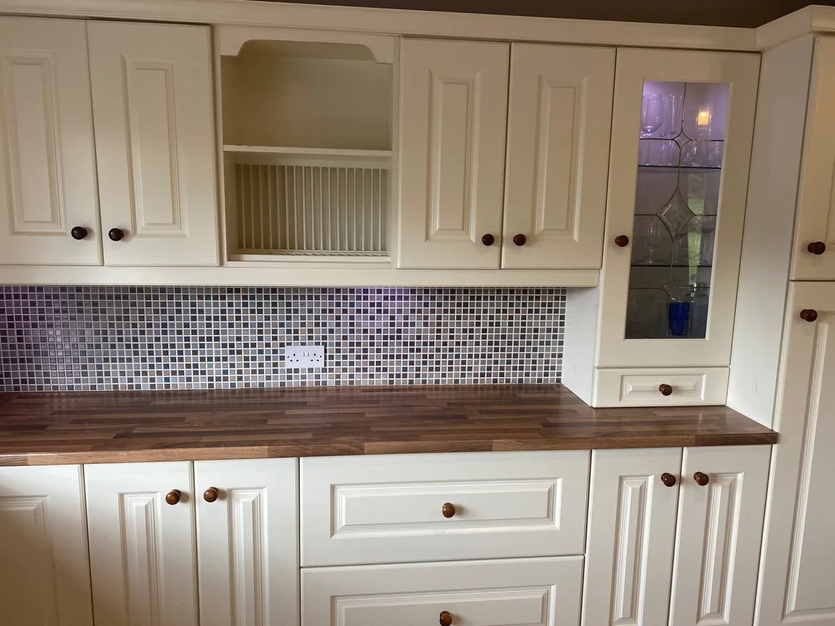 Kitchen - Image 2