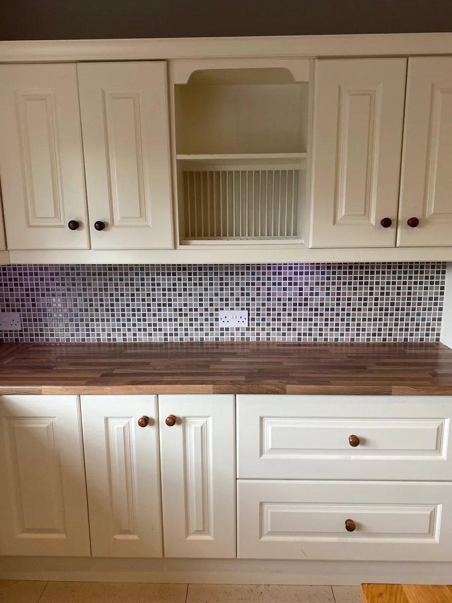 Kitchen - Image 3