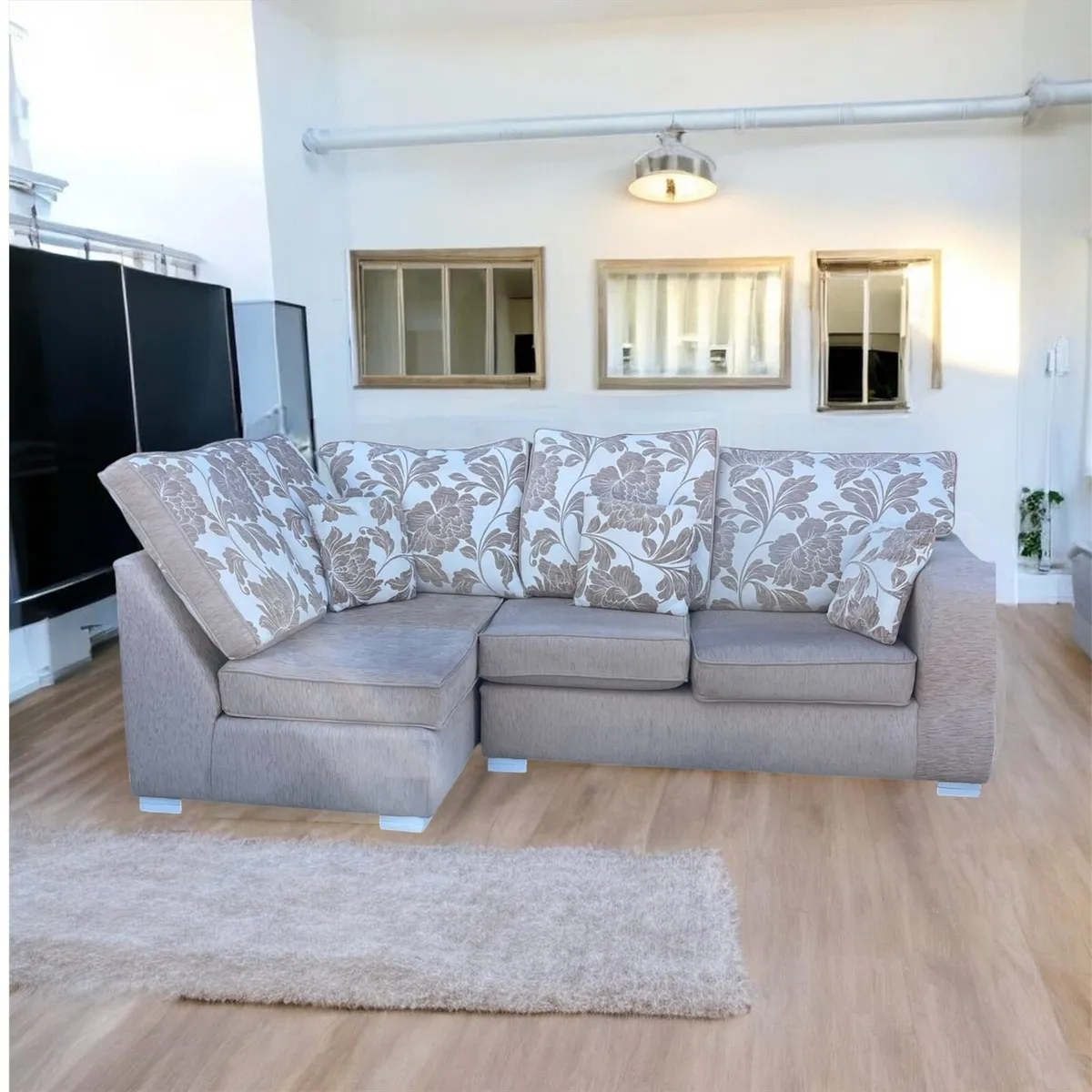 Beautiful corner sofa - Image 1