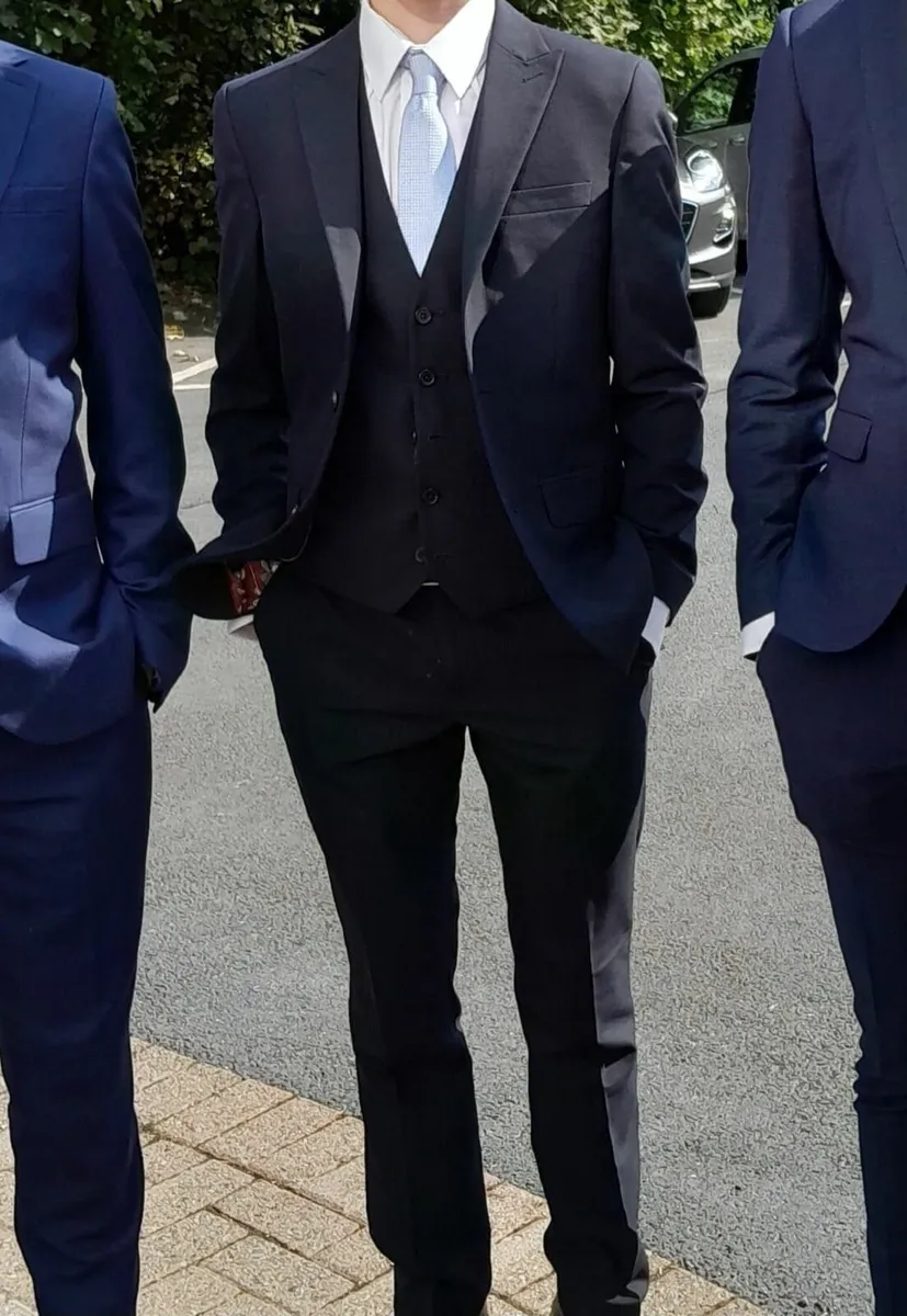 Mens 3 piece suit - Image 2