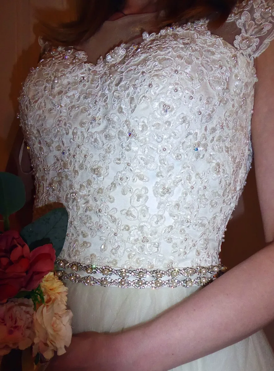 Wedding dress - Image 4