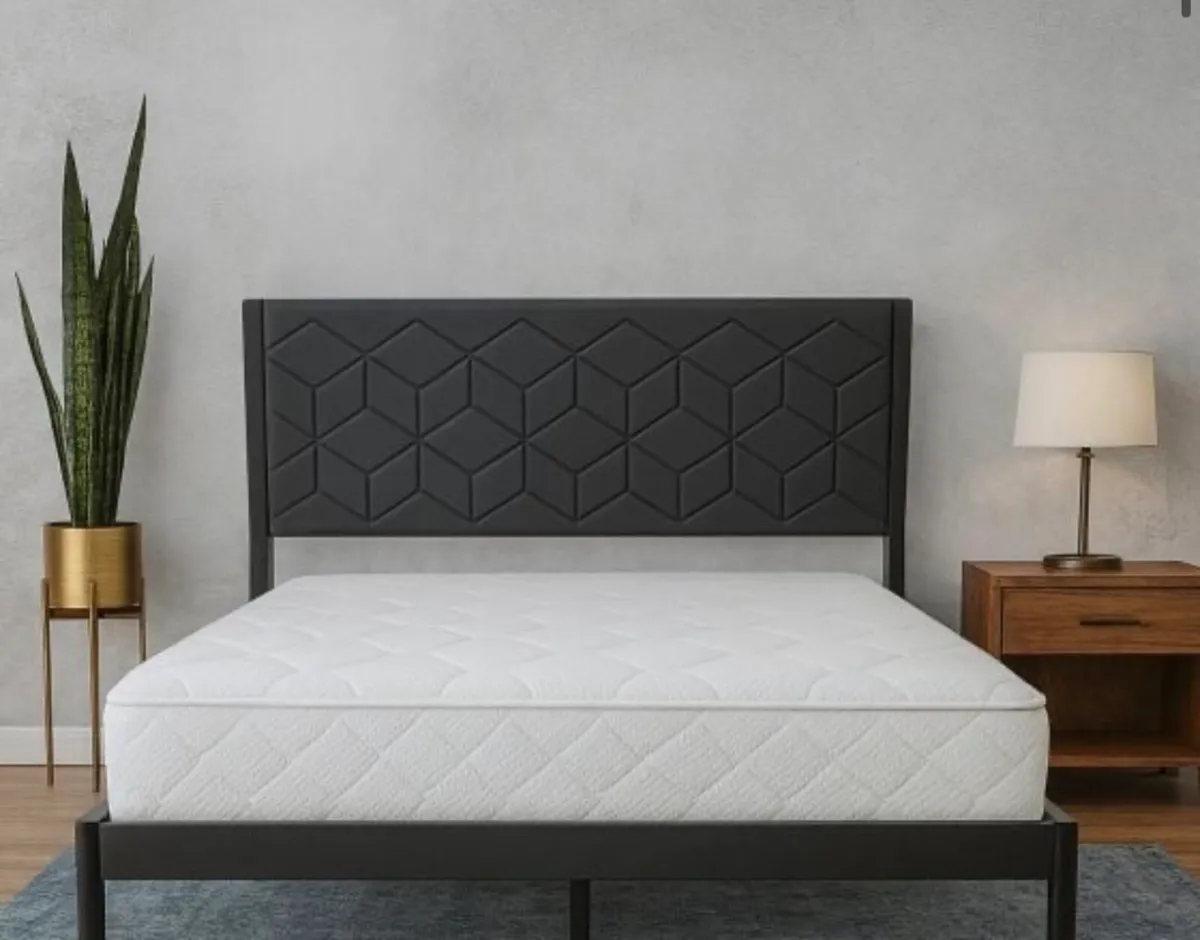 Metal bed