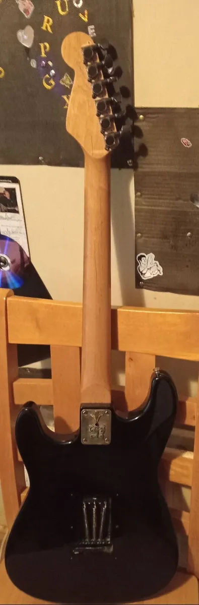 Guitar - Image 2