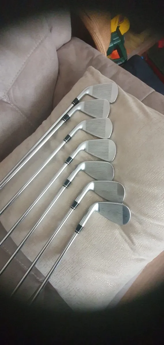 CALLAWAY APEX IRONS - Image 2