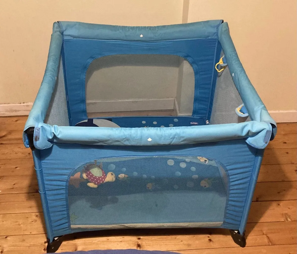 Chicco Travel Cot + Mattress & Carry Bag - Image 1