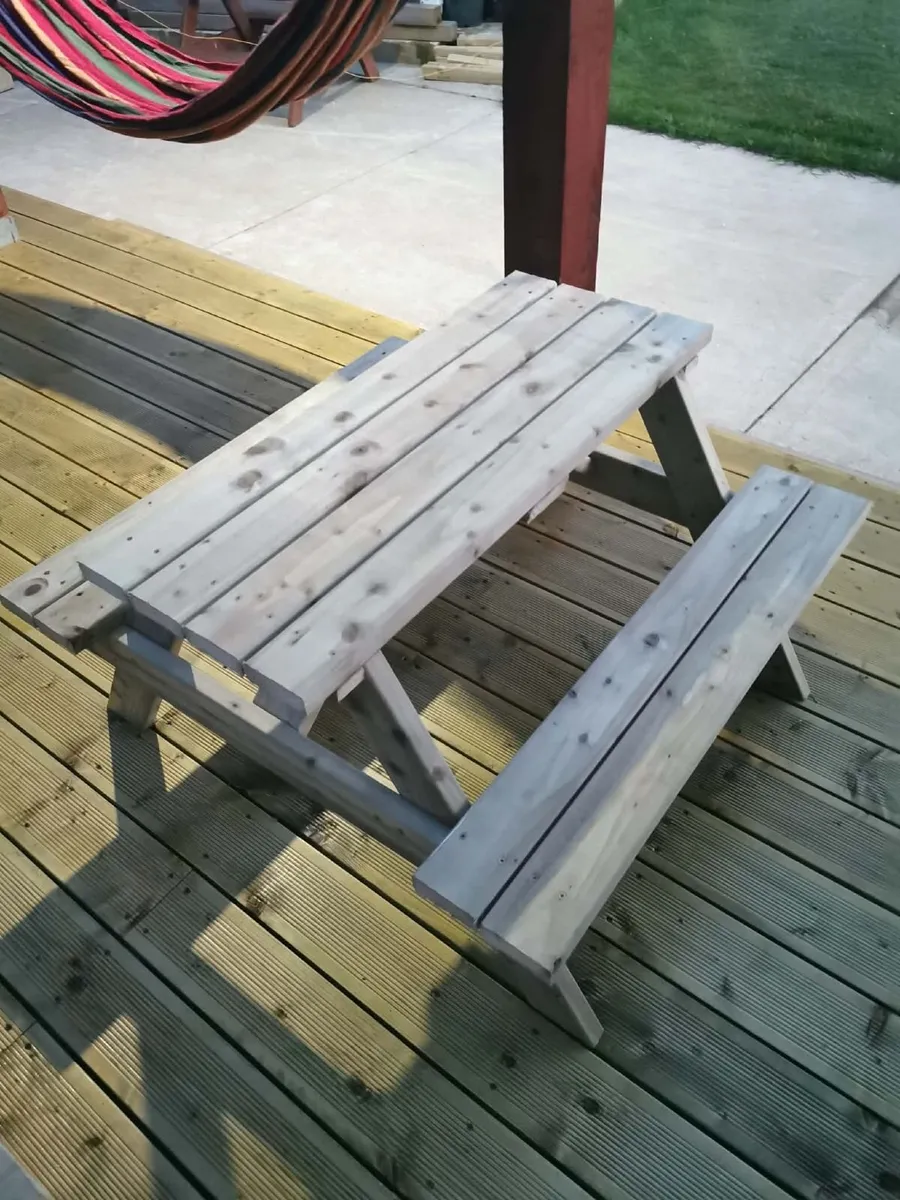 Kid size picnic bench - Image 3