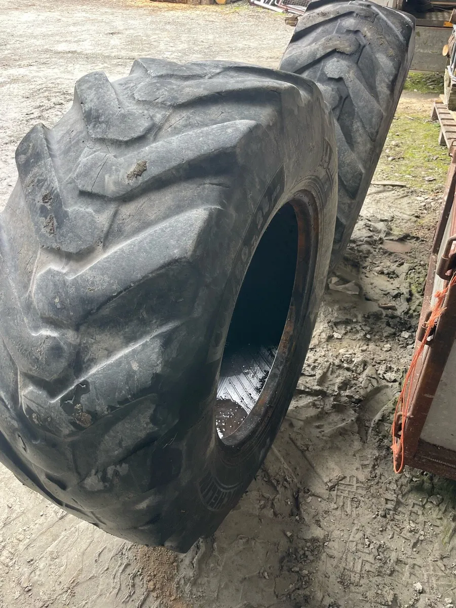 Tyres Jcb - Image 2