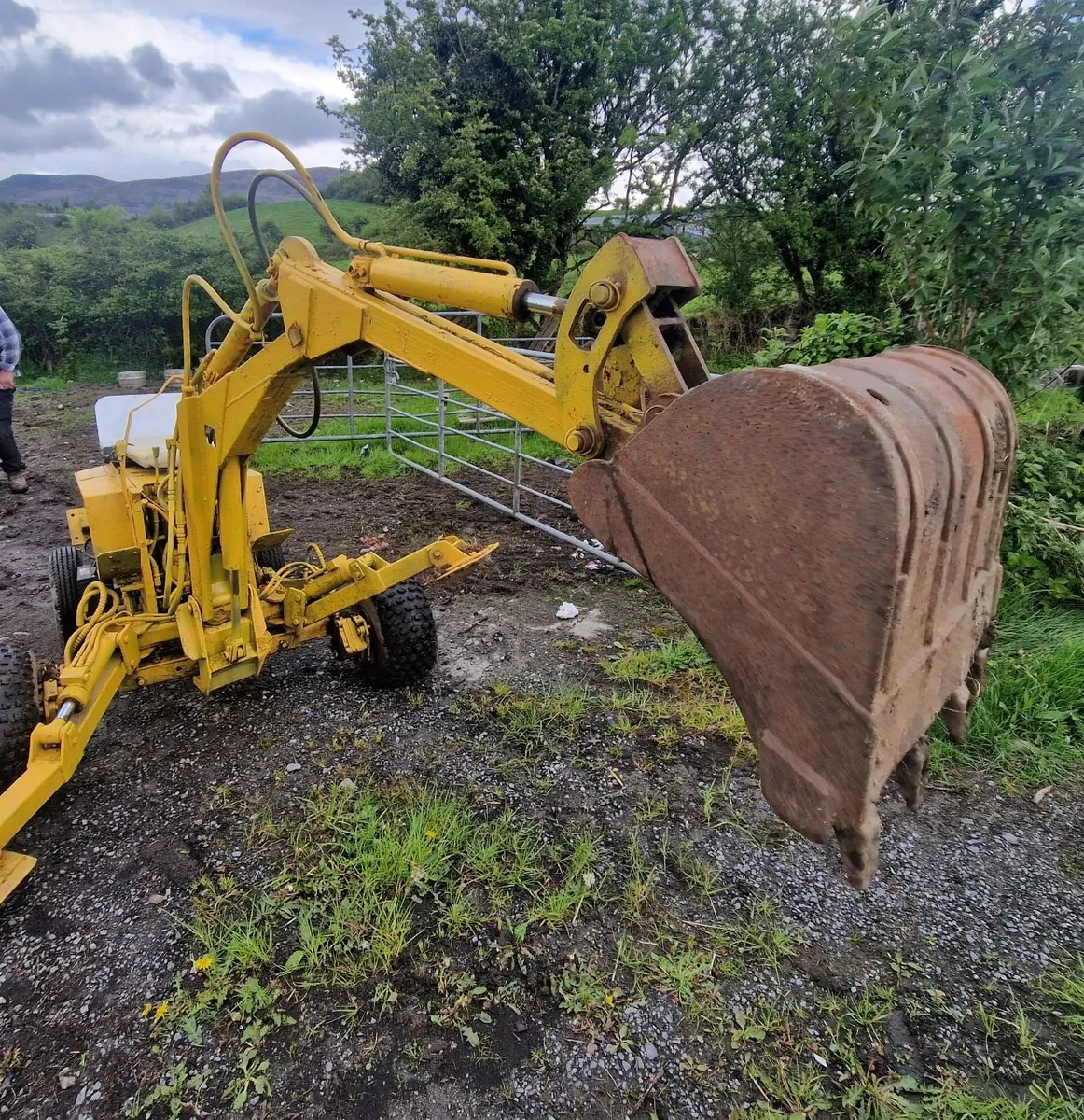 Mini digger - Image 2
